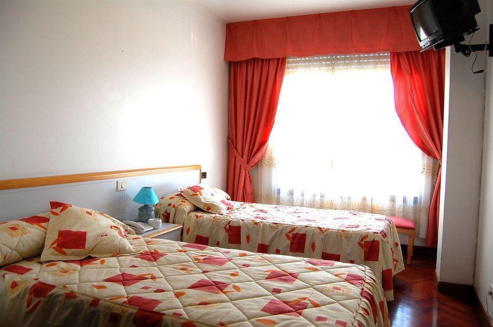 Hotel Cristal 1 Ла-Корунья Экстерьер фото